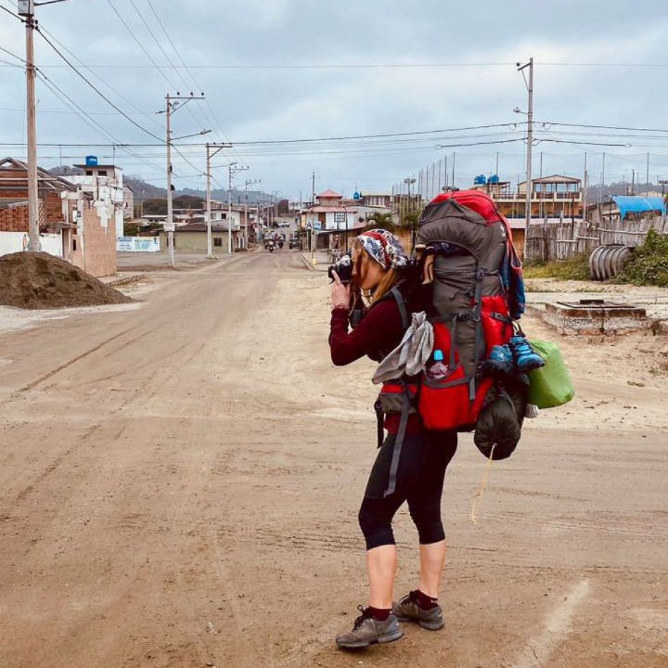 Ellie Švrlanská:  Ecuadorian coast